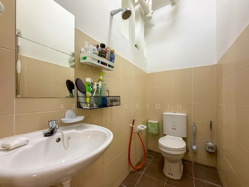 Apartment for Sale at Pangsapuri Seri Utama - Azri Zabidin - Bathroom - PropertyGuru.com.my