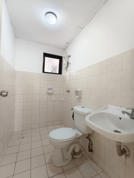 Condominium for Sale at Sri Putramas - Sean Lim - Bathroom - PropertyGuru.com.my