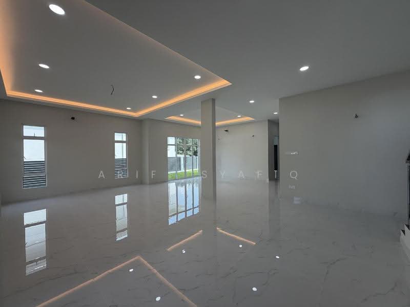 Bungalow House for Sale in Kajang (Selangor) - Ariff Syafiq - Living Room - PropertyGuru.com.my