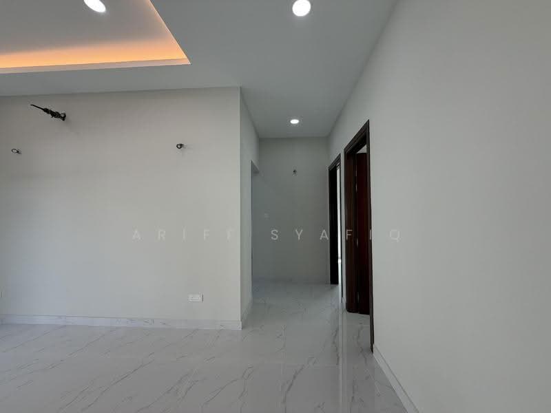 Bungalow House for Sale in Kajang (Selangor) - Ariff Syafiq - Corridor - PropertyGuru.com.my