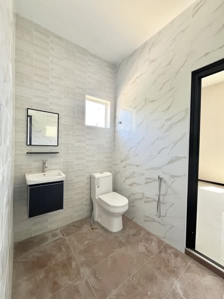 Bungalow for Sale in Temoh (Perak) - Joel Lee - Bathroom - PropertyGuru.com.my