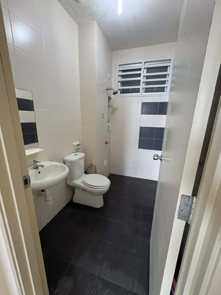 Servis Apartment untuk Disewa di Kalista Residence - Jessie Chen - Bathroom - PropertyGuru.com.my