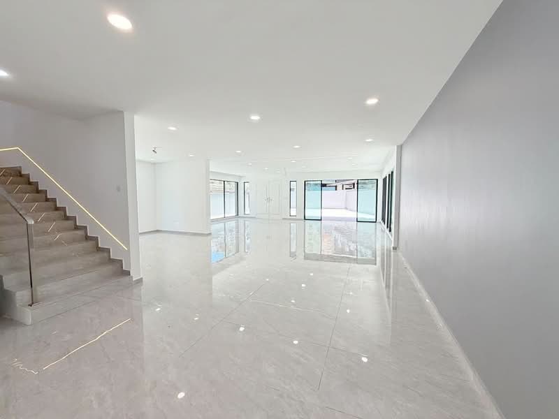 Rumah Teres 2 Tingkat untuk Dijual di Taman Pelangi Indah (Ulu Tiram) - Bess Wong - PropertyGuru.com.my