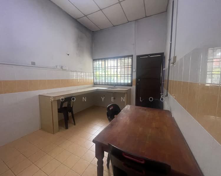 Rumah Teres 1 Tingkat untuk Disewa di Kuantan (Pahang) - Kenny Loo - Kitchen - PropertyGuru.com.my