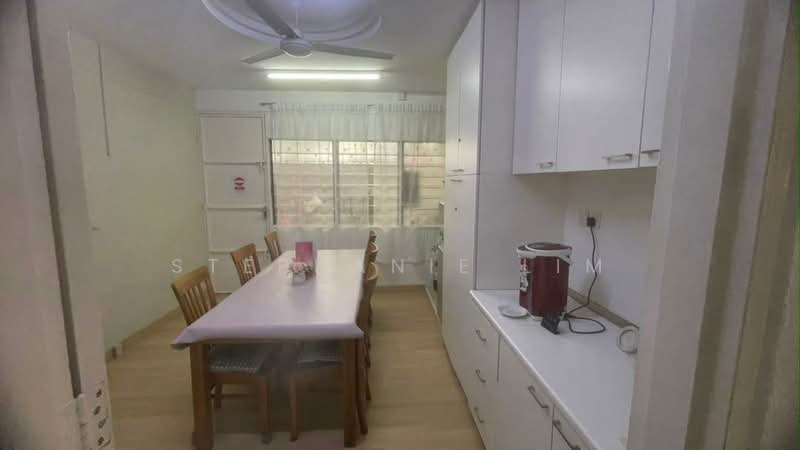 Bungalow for Rent in Jelutong (Penang) - Stephanie Lim - Dining Room - PropertyGuru.com.my