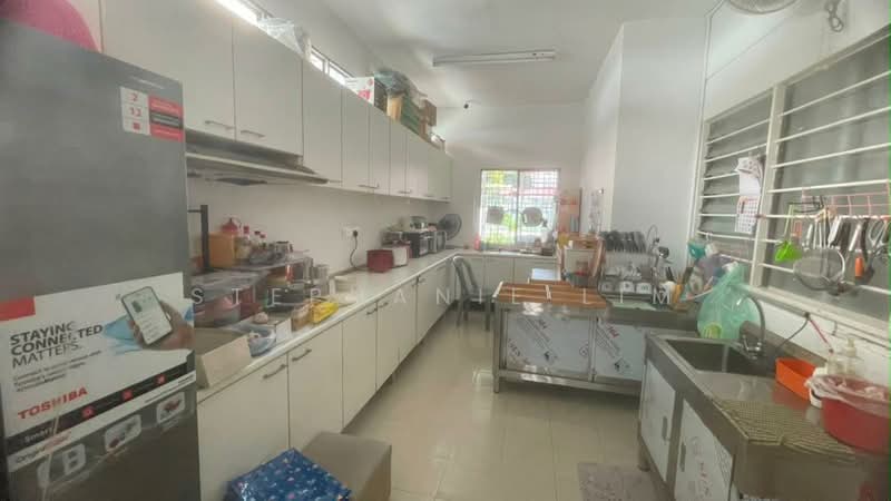 Bungalow for Rent in Jelutong (Penang) - Stephanie Lim - Kitchen - PropertyGuru.com.my