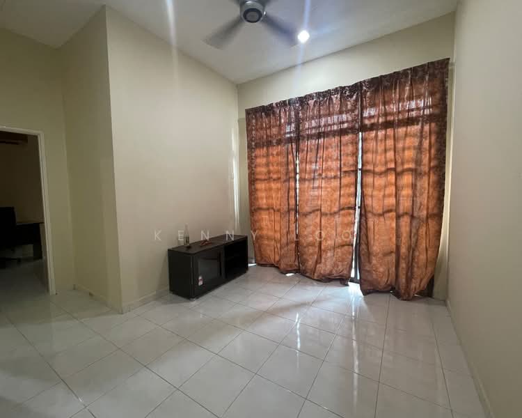 Semi-Detached House for Sale in Taman Astana Permai (Kuantan) - Kenny Loo - Living Room - PropertyGuru.com.my