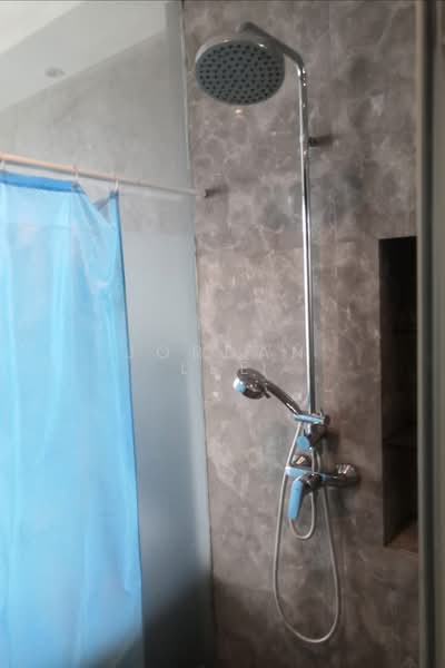Servis Apartment untuk Disewa di The Shore @ Malacca River - Jordan Lee - Bathroom - PropertyGuru.com.my