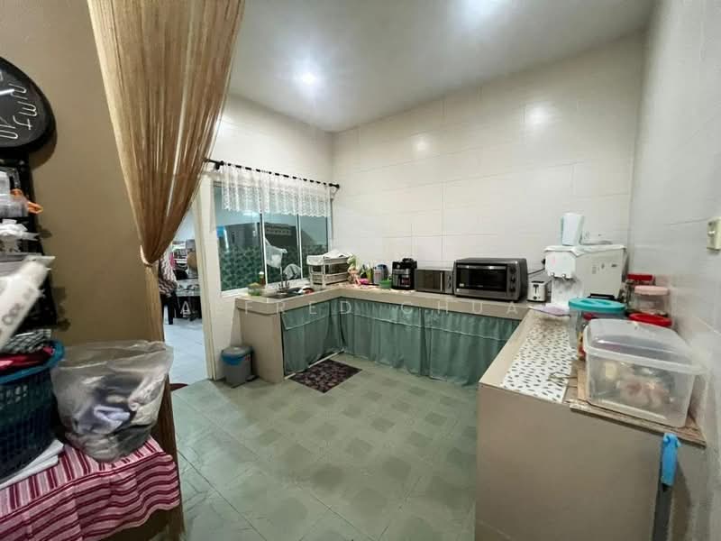Semi-Detached House for Sale in Taman Riveria (Samarahan) - Alfred Chua - Kitchen - PropertyGuru.com.my