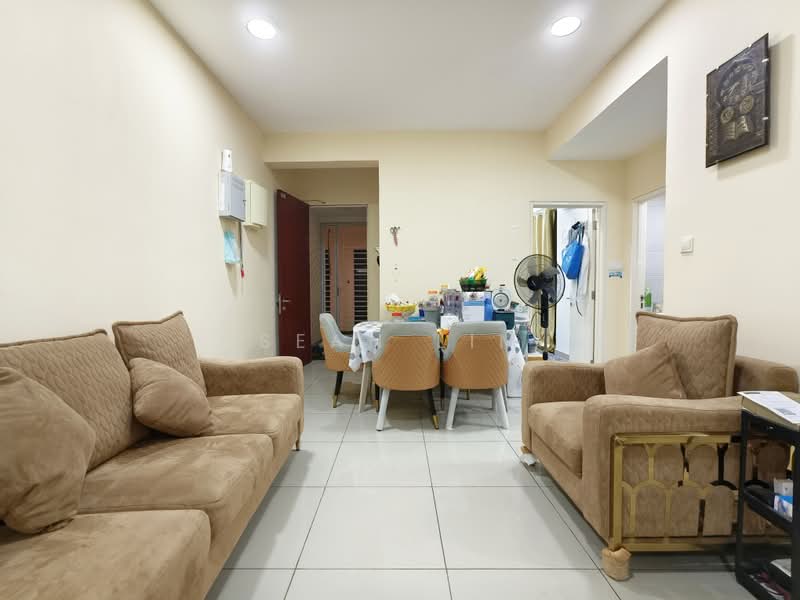 Kondominium untuk Dijual di Ascenda Residence @ Skyarena - Sean Lim - Living Room - PropertyGuru.com.my