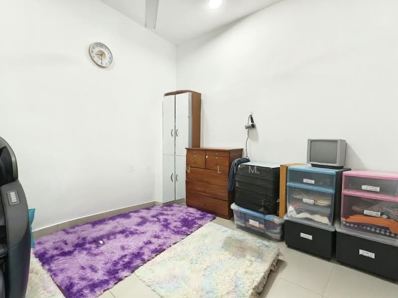 Kondominium untuk Dijual di Ascenda Residence @ Skyarena - Sean Lim - Bedroom - PropertyGuru.com.my