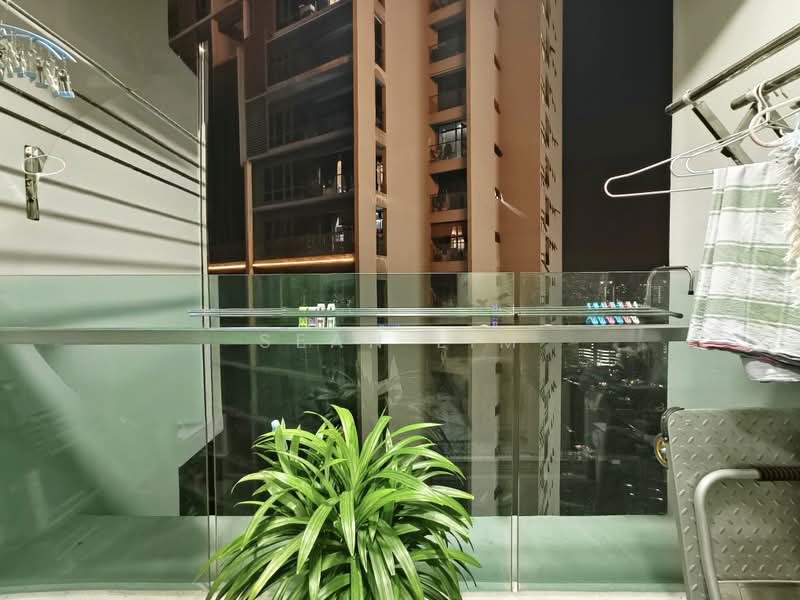 Kondominium untuk Dijual di Ascenda Residence @ Skyarena - Sean Lim - Balcony - PropertyGuru.com.my