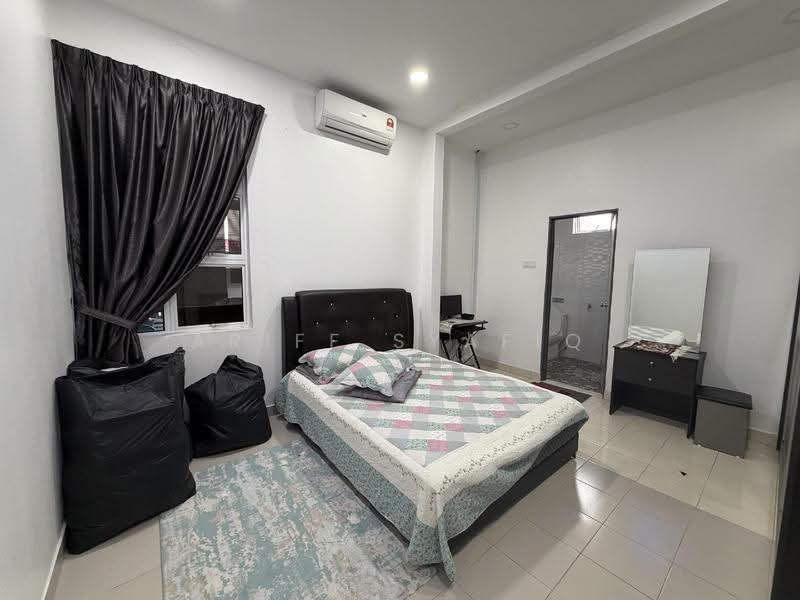 Bungalow House for Sale in Bandar Baru Salak Tinggi (Sepang) - Ariff Syafiq - Bedroom - PropertyGuru.com.my