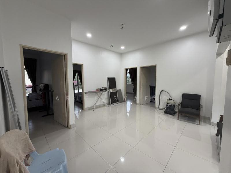 Bungalow House for Sale in Bandar Baru Salak Tinggi (Sepang) - Ariff Syafiq - Living Room - PropertyGuru.com.my