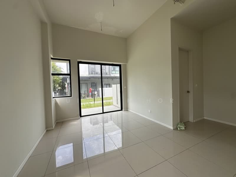 Rumah Banglo untuk Dijual di Telok Panglima Garang (Selangor) - Rui Teck Hor - Living Room - PropertyGuru.com.my