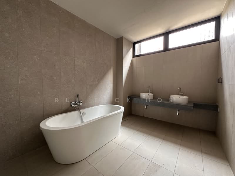 Rumah Banglo untuk Dijual di Telok Panglima Garang (Selangor) - Rui Teck Hor - Bathroom - PropertyGuru.com.my