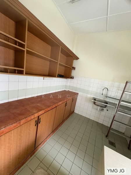 Pangsapuri untuk Dijual di Pelangi Court - Terrance Tan - Kitchen - PropertyGuru.com.my