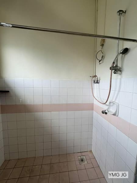 Pangsapuri untuk Dijual di Pelangi Court - Terrance Tan - Bathroom - PropertyGuru.com.my
