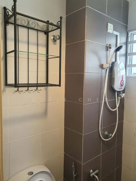 2-storey Terraced House for Rent in S2 Heights (Seremban 2) - Jessie Chen - Bathroom - PropertyGuru.com.my