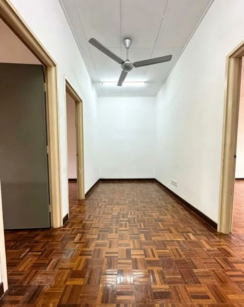 2-storey Terraced House for Sale in Taman Kelana Idaman (Ara Damansara) - Ryan Soo - Interior - PropertyGuru.com.my