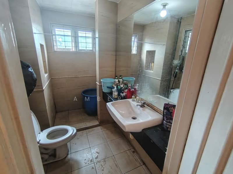 3-storey Terraced House for Sale in Medan Idaman (Setapak) - Amber Ng - Bathroom - PropertyGuru.com.my