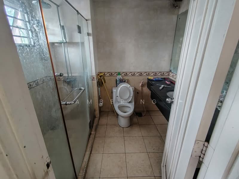 3-storey Terraced House for Sale in Medan Idaman (Setapak) - Amber Ng - Bathroom - PropertyGuru.com.my
