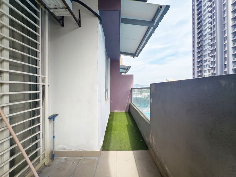 Servis Apartment untuk Dijual di Platinum Lake PV 21 - Sean Lim - Balcony - PropertyGuru.com.my