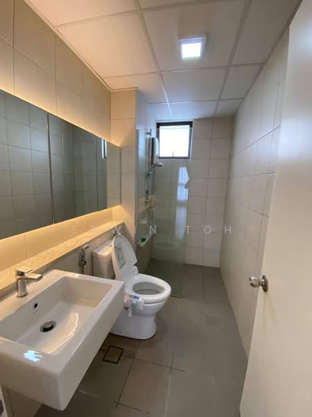 Kondominium untuk Disewa di The WaterEdge (Pinggiran Air) - Edwin Toh - Bathroom - PropertyGuru.com.my