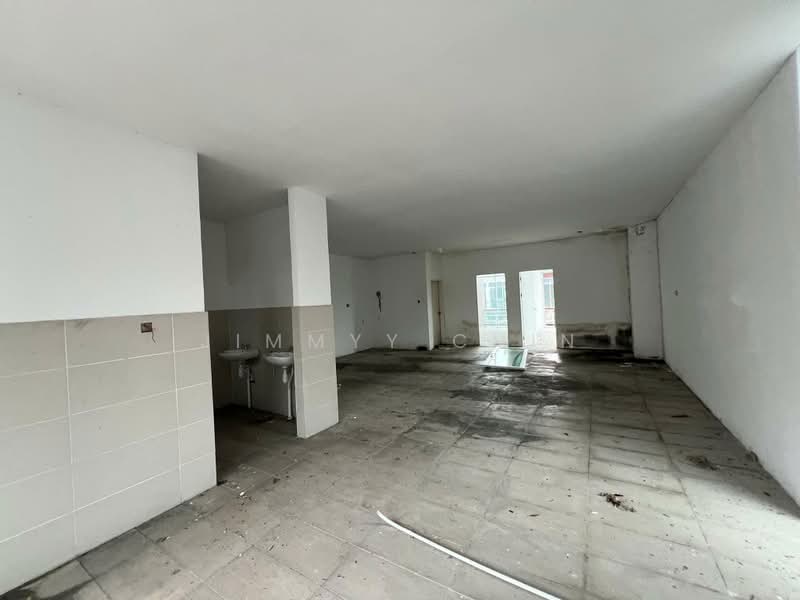 Shop for Sale in Kuching (Sarawak) - Jimmyy Chin - Interior - PropertyGuru.com.my