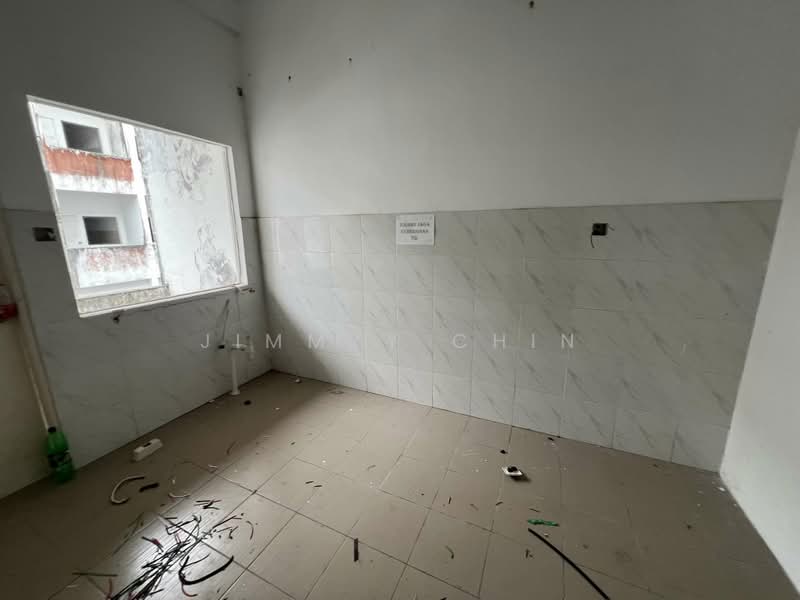 Shop for Sale in Kuching (Sarawak) - Jimmyy Chin - Interior - PropertyGuru.com.my