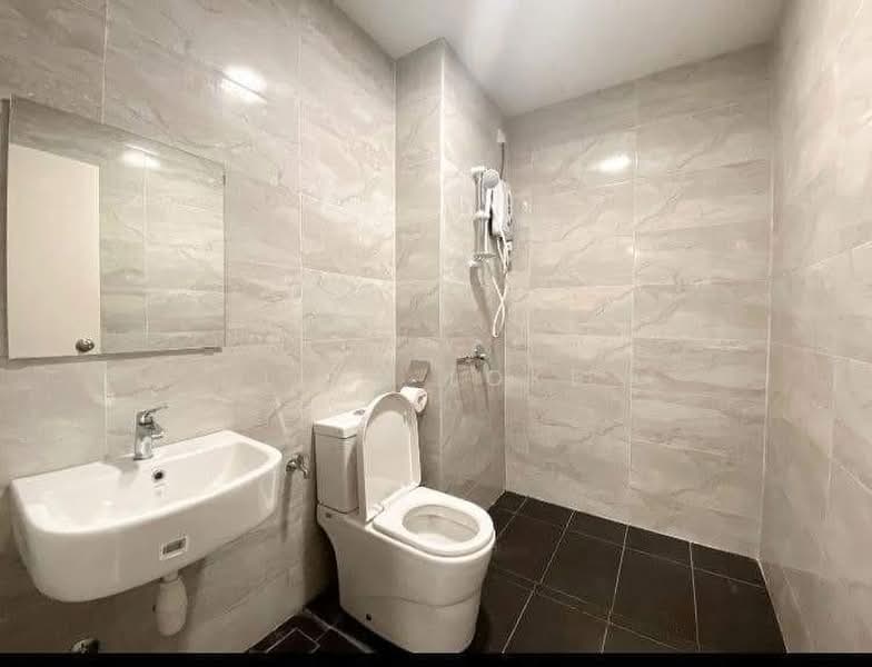 Kondominium untuk Dijual di SKS Pavillion Residences - Linn Loke - Bathroom - PropertyGuru.com.my