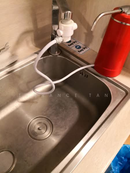Servis Apartment untuk Disewa di Utropolis Suites 2 - Terrance Tan - Kitchen - PropertyGuru.com.my