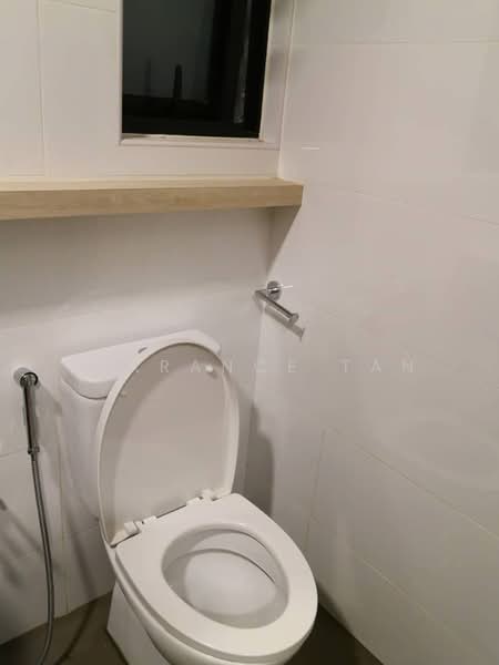 Servis Apartment untuk Disewa di Utropolis Suites 2 - Terrance Tan - Bathroom - PropertyGuru.com.my