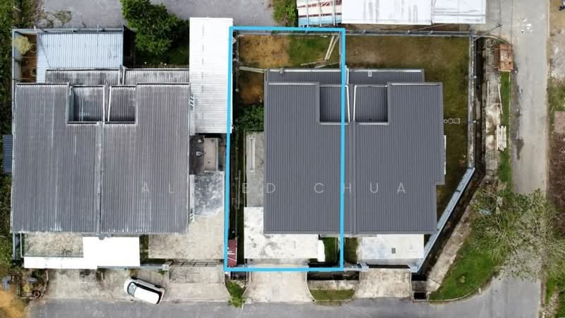 Semi-Detached House for Sale in Taman Matang Villa (Kuching) - Alfred Chua - Exterior - PropertyGuru.com.my