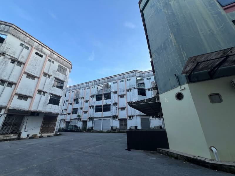 Shop for Sale in Pending (Kuching) - Jimmyy Chin - Exterior - PropertyGuru.com.my