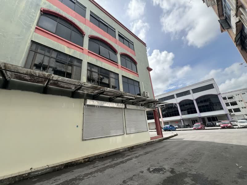 Shop for Sale in Pending (Kuching) - Jimmyy Chin - Exterior - PropertyGuru.com.my