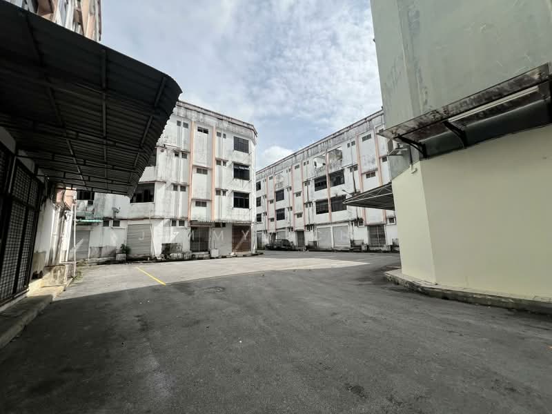 Shop for Sale in Pending (Kuching) - Jimmyy Chin - Exterior - PropertyGuru.com.my