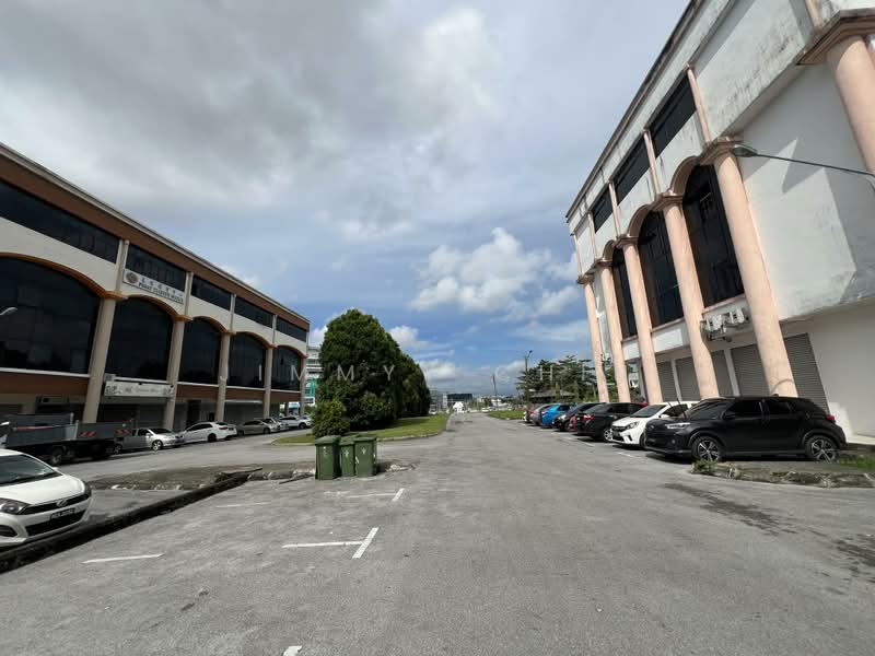 Shop for Sale in Pending (Kuching) - Jimmyy Chin - Exterior - PropertyGuru.com.my