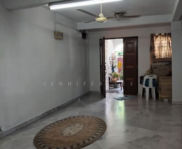 Rumah Teres untuk Dijual di Batu Caves (Selangor) - Jennifer Tee - Living Room - PropertyGuru.com.my