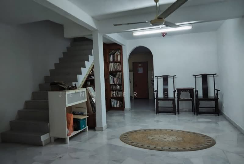 Rumah Teres untuk Dijual di Batu Caves (Selangor) - Jennifer Tee - Living Room - PropertyGuru.com.my