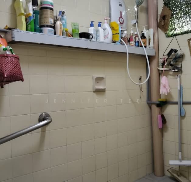Rumah Teres untuk Dijual di Batu Caves (Selangor) - Jennifer Tee - Bathroom - PropertyGuru.com.my