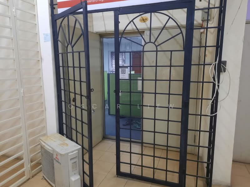 Office for Sale in Puchong (Selangor) - Oscar Liew - Entrance - PropertyGuru.com.my