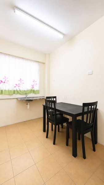 Flat for Sale at Taman Bukit Juru - Jie Ying - Dining Room - PropertyGuru.com.my