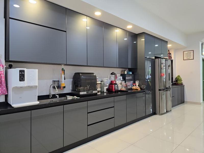 Semi-Detached House for Sale in Bandar Cemerlang (Ulu Tiram) - Evelyn Heng - Kitchen - PropertyGuru.com.my