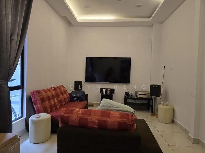 Semi-Detached House for Sale in Bandar Cemerlang (Ulu Tiram) - Evelyn Heng - Living Room - PropertyGuru.com.my