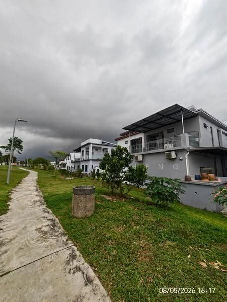 Semi-Detached House for Sale in Bandar Cemerlang (Ulu Tiram) - Evelyn Heng - Exterior - PropertyGuru.com.my