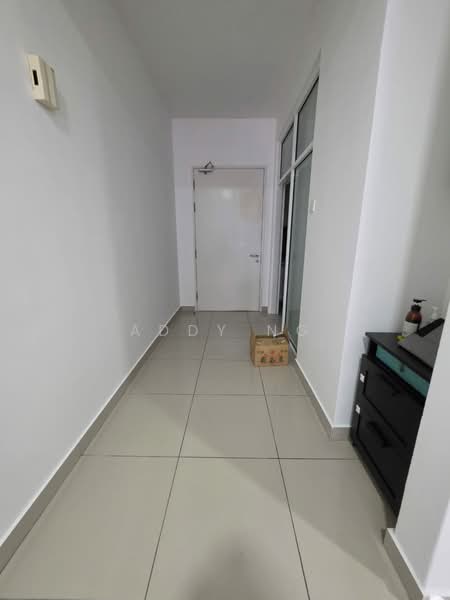 Servis Apartment untuk Disewa di Utropolis Suites 1 - Addy Ng - Corridor - PropertyGuru.com.my