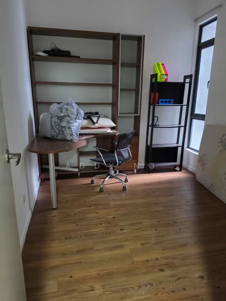 Servis Apartment untuk Disewa di Utropolis Suites 1 - Addy Ng - Study - PropertyGuru.com.my