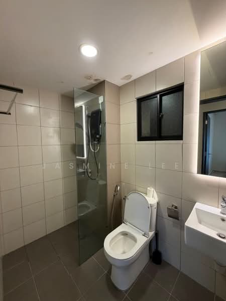 Servis Apartment untuk Disewa di D'Quince Residences - Jasmine Lee - Bathroom - PropertyGuru.com.my