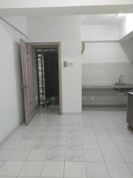 Kondominium untuk Dijual di Vista Millennium Condominium - San Chia - Kitchen - PropertyGuru.com.my
